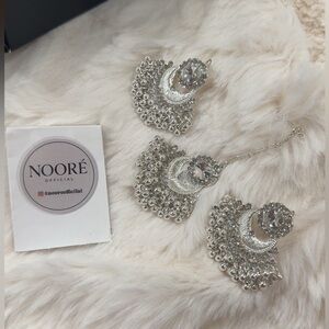 Headpiece and earrings